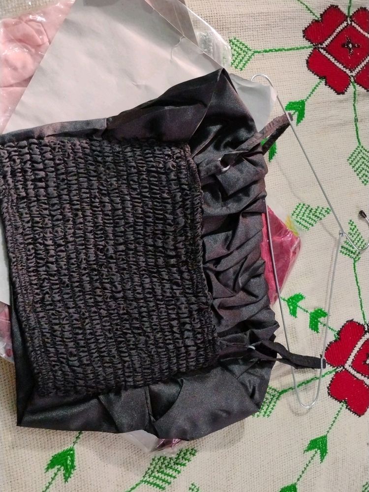 Crop Top. Party Wear Too Colour Back And Mehroom