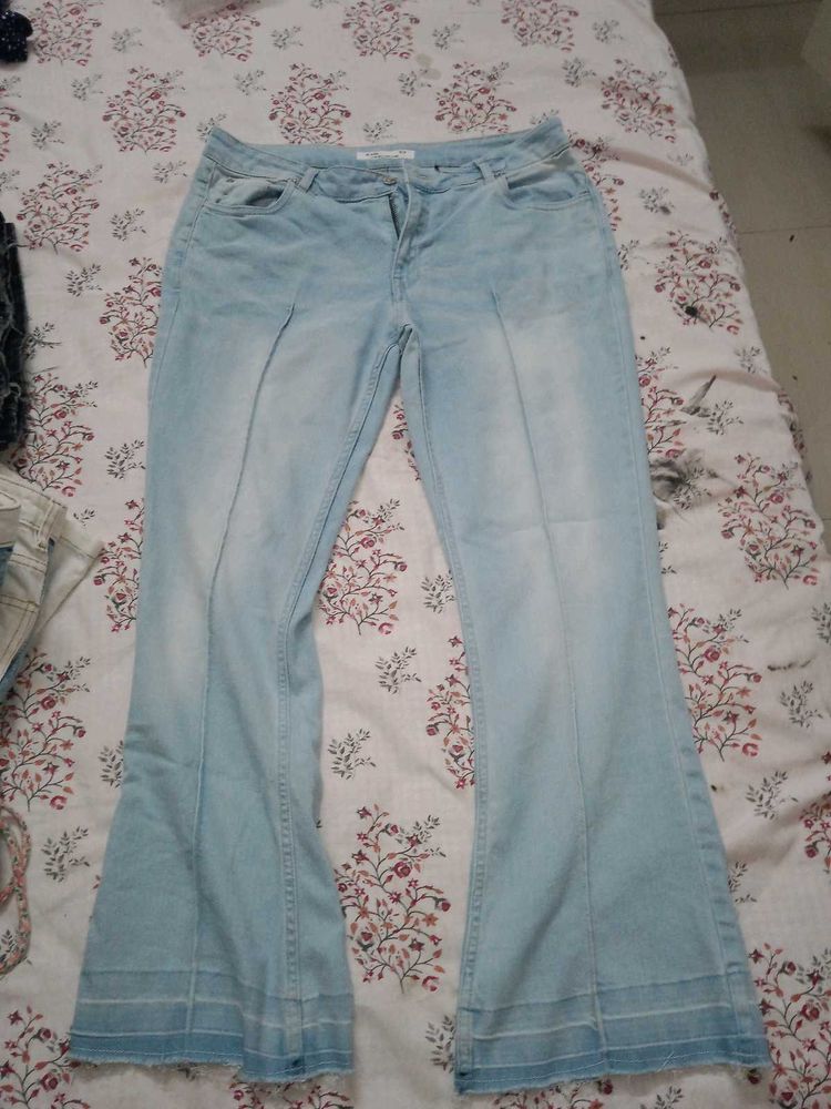 Light Wash Flared Jeans