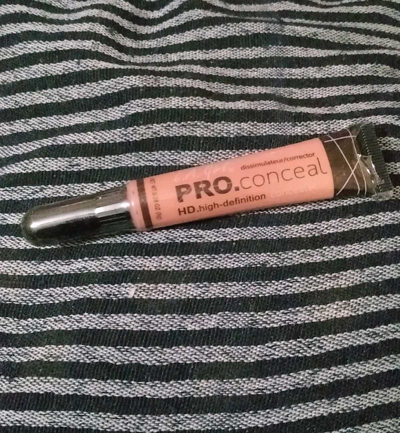 PRO. Concealer
