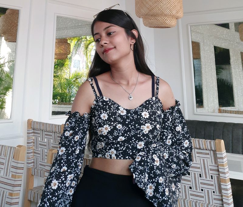 Black Floral Crop Top