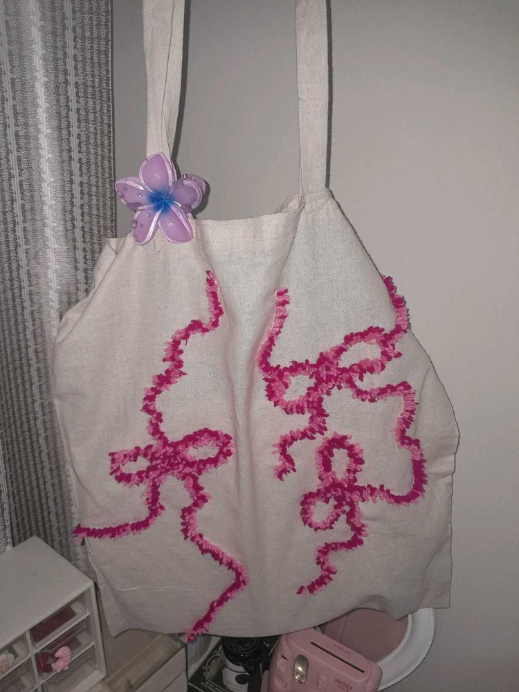 Punch Needle Bow Tote Bag