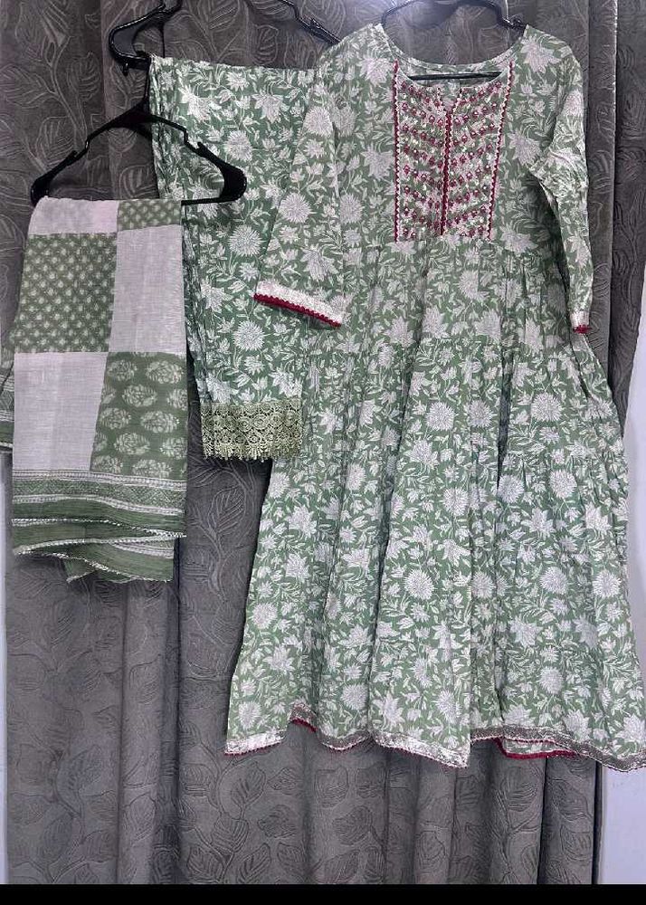 Beautiful And Comfortable Suit