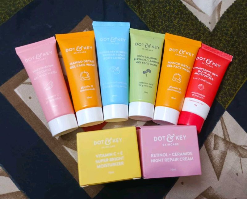 Dot &amp; Key Skincare Set Pack Of 8