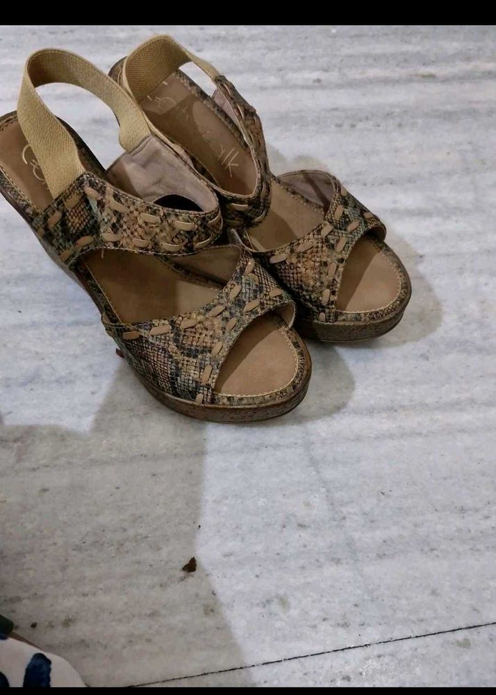 Catwalk Brand New Sandal Uk 5.5-6