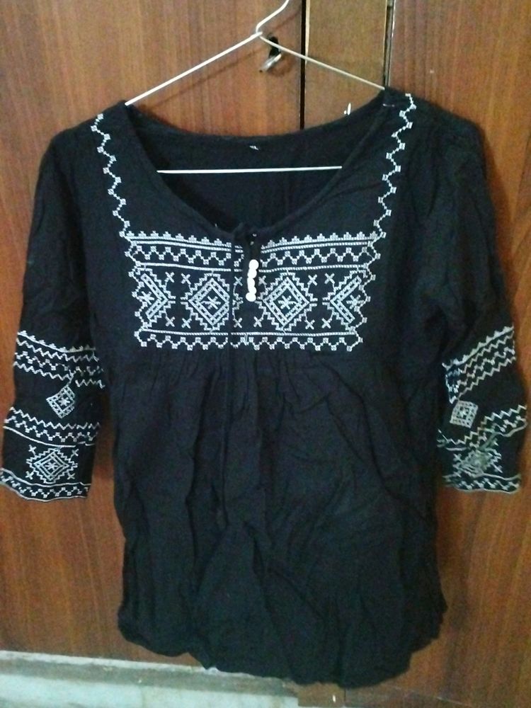 Ethanic Top For Summer
