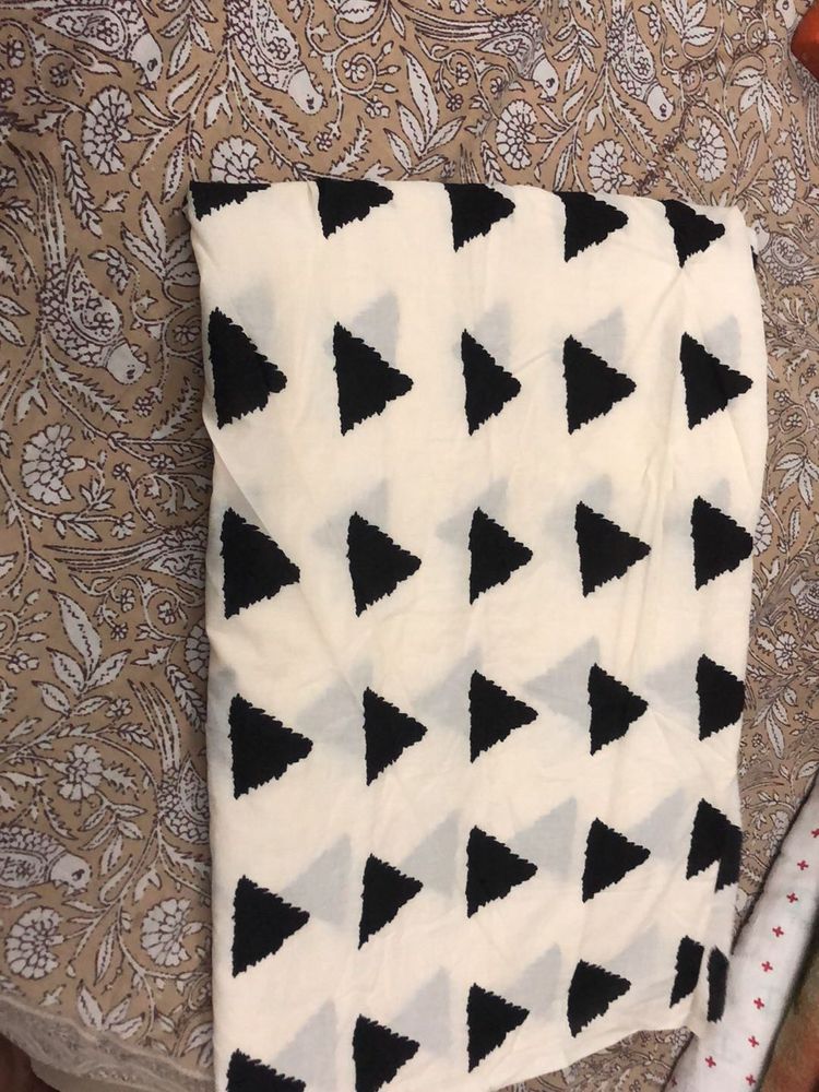 Triangle Print Fabric