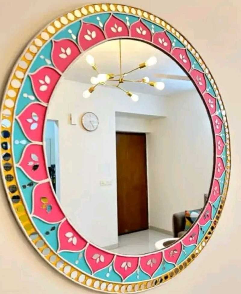 Wall Mirror With Lippan Art Design