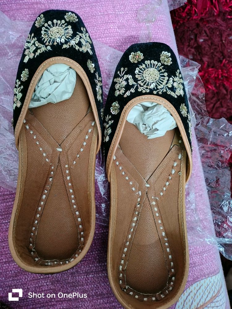 Handwork Mojari Jutti