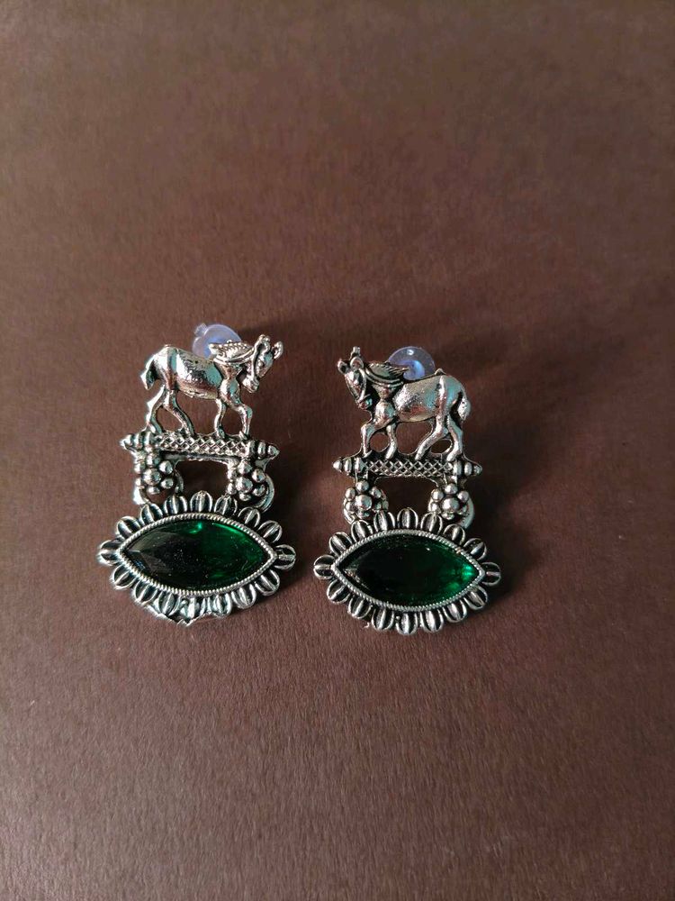 Horse Design Green Stone Earrings