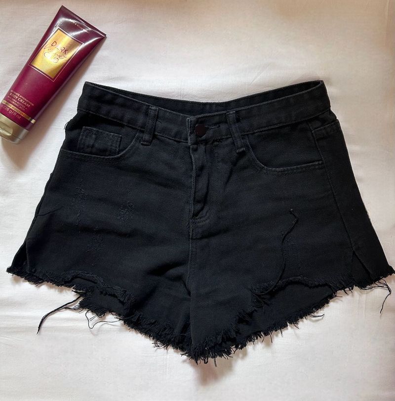 Black urbanic Shorts
