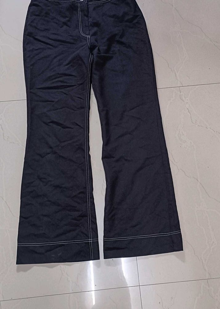 A Black Bootcut Jeans