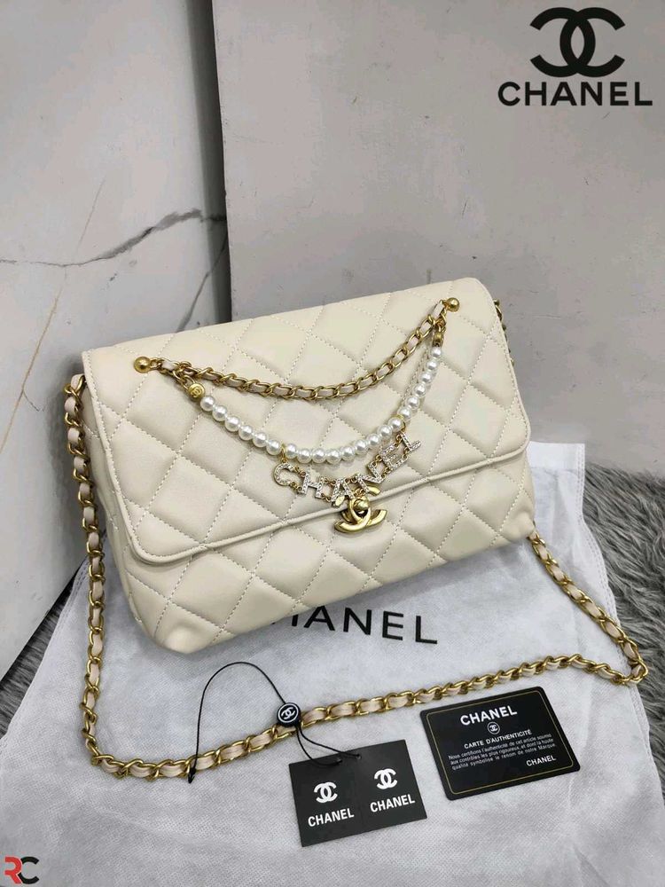 CHANEL PEARL LOGO CHAIN FLAP MEDIUM BAG*