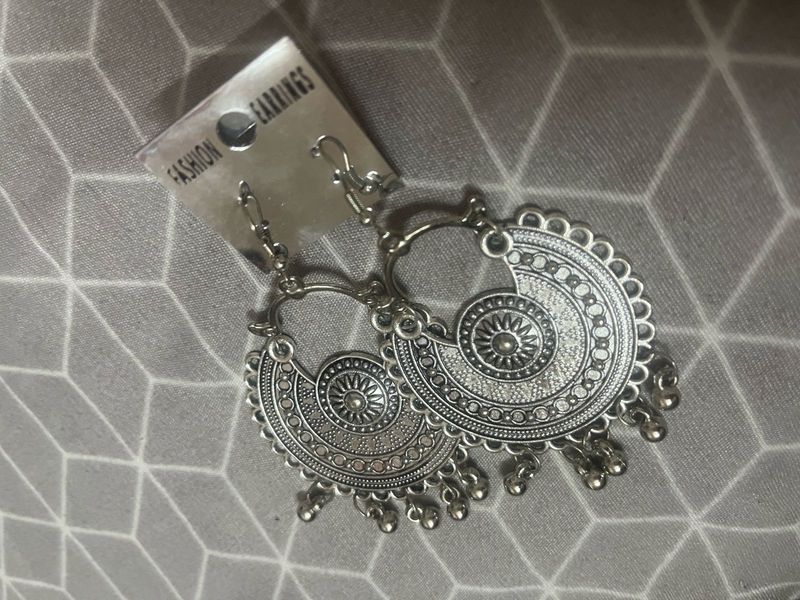 Silver Fashion Earrings