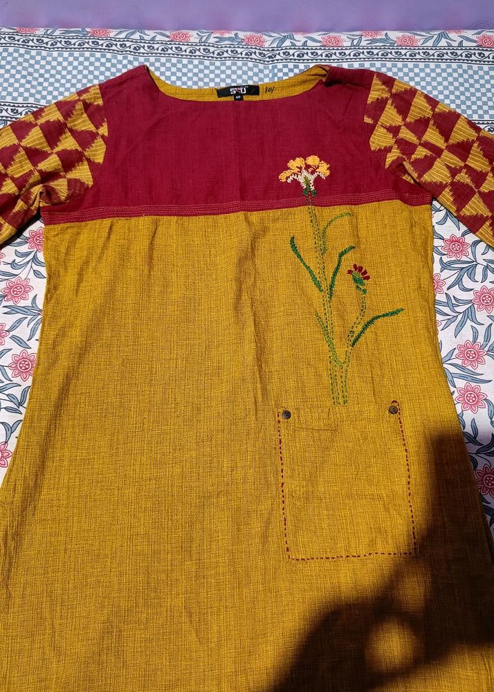 Women Pure Cotton Straight Kurta