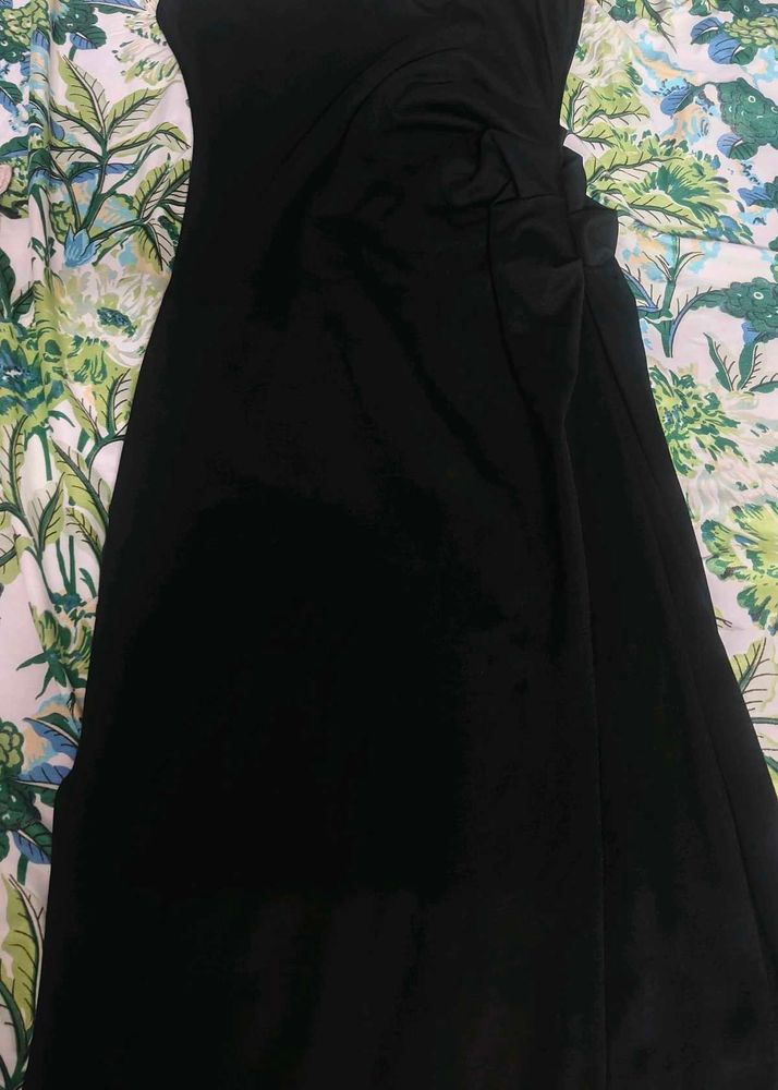 Black Bodycon Dress