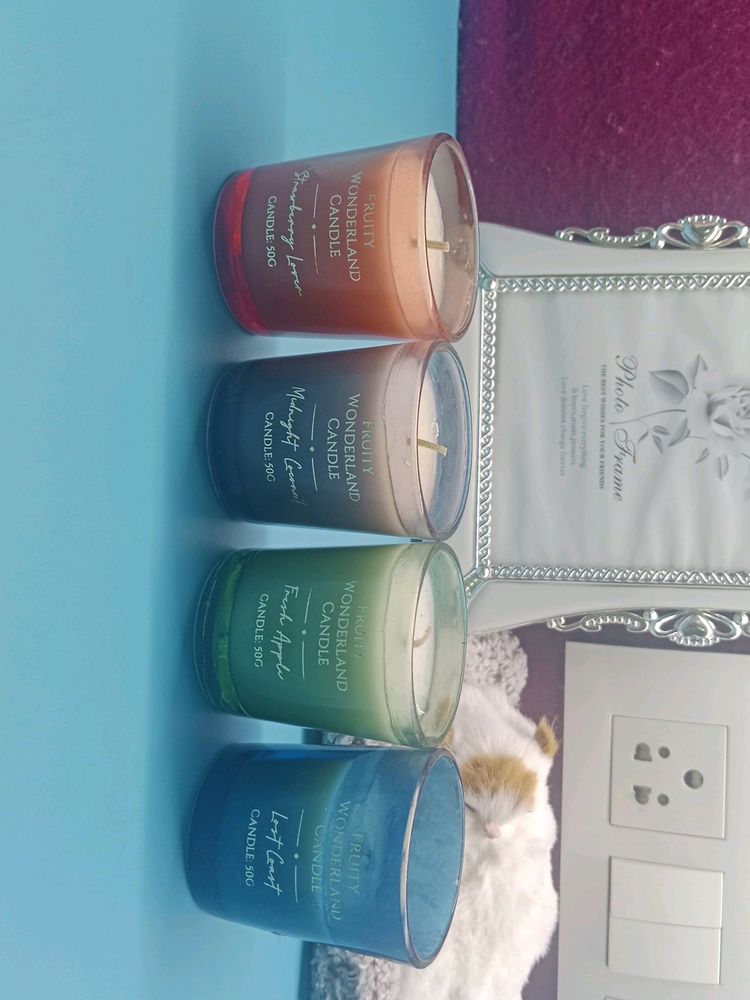 MINISO SET OF 4 CANDLES