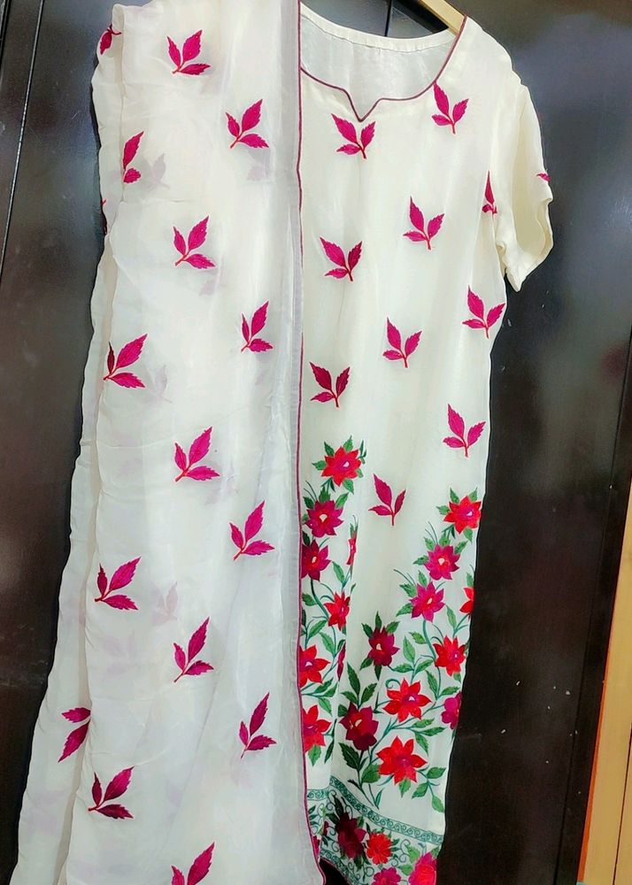 Multi Floral Print Suit Salwar &amp; Dupatta 44 Bust