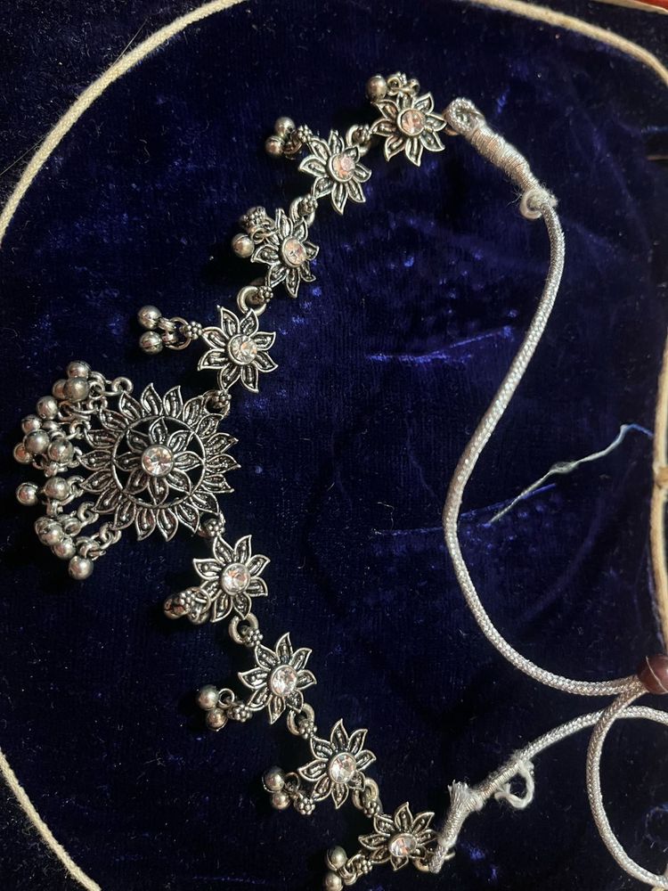 Silver Tone Floral Hair Jewelry