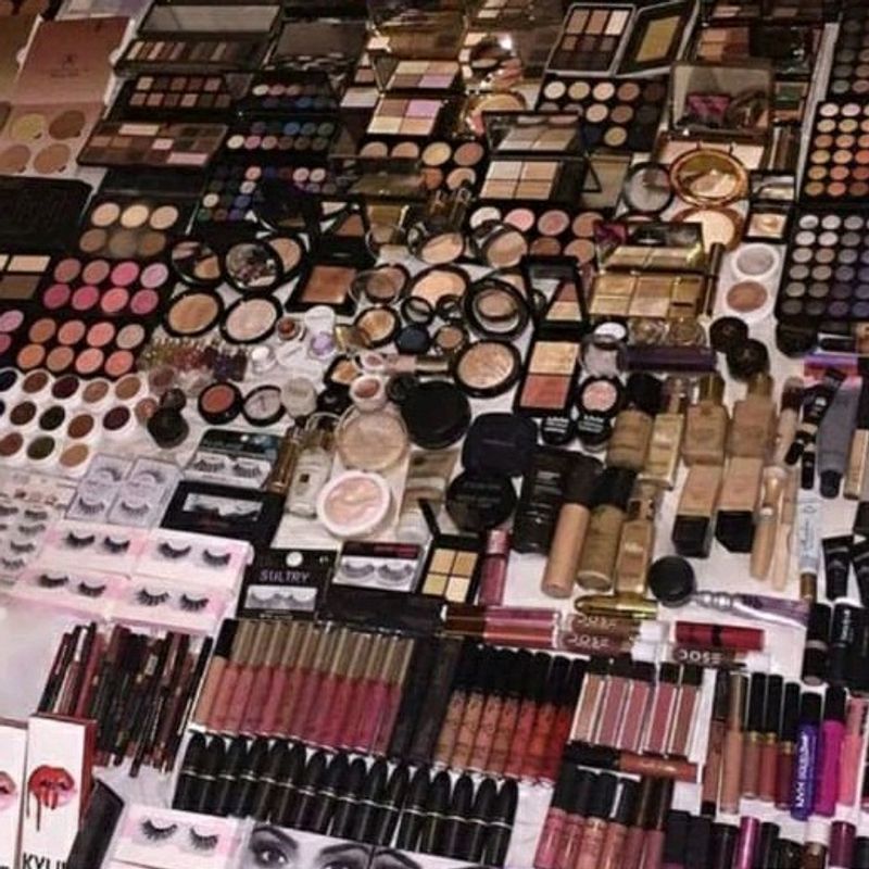 Combo Of 17 Items