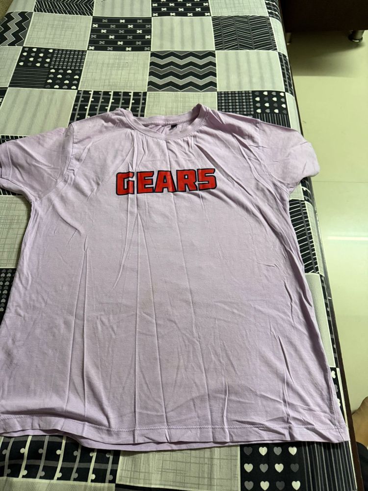 Lavender &#34;GEARS&#34; Graphic Tee