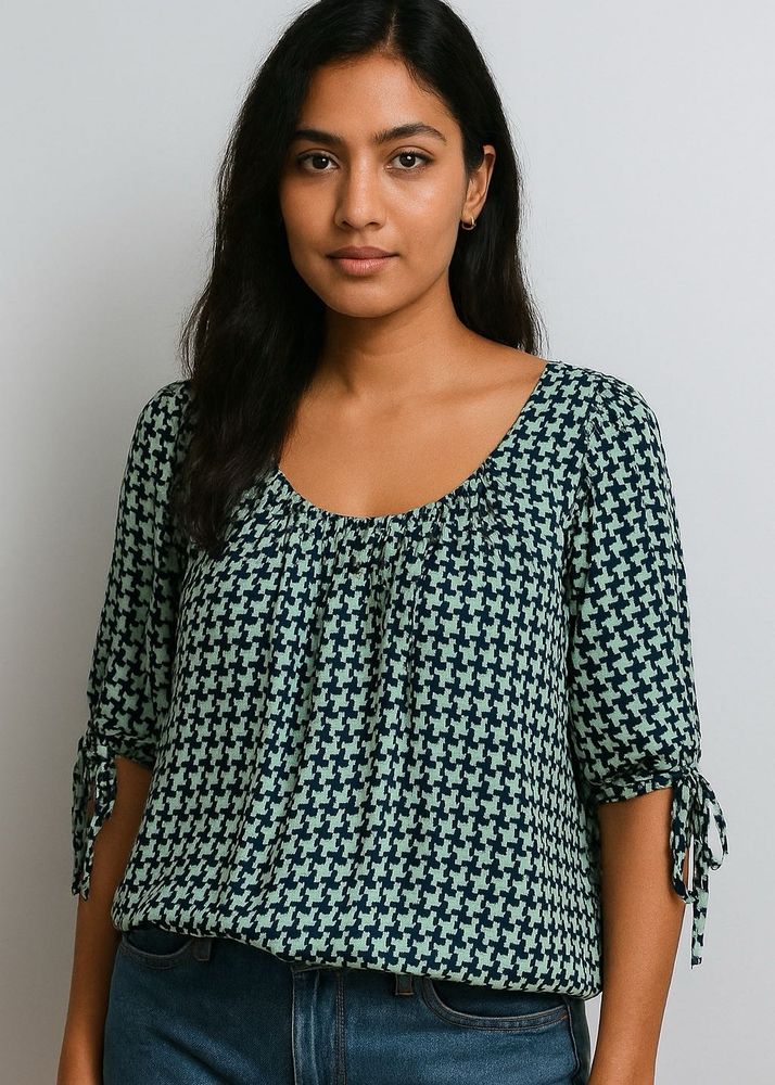 Houndstooth Print Top