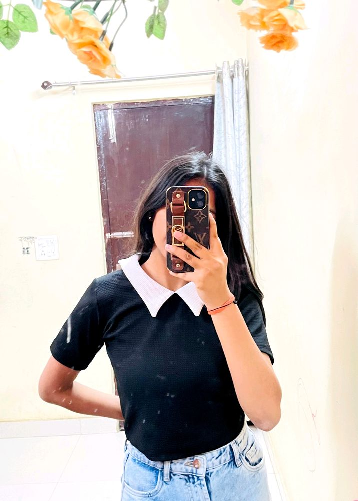 Korean Inspo Black Crop Top With White Collar