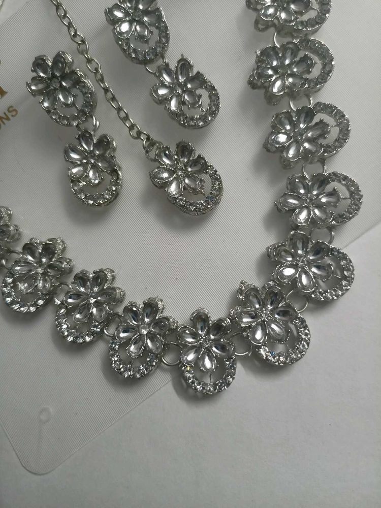 4pc Kundan Set (Only 1 Left)