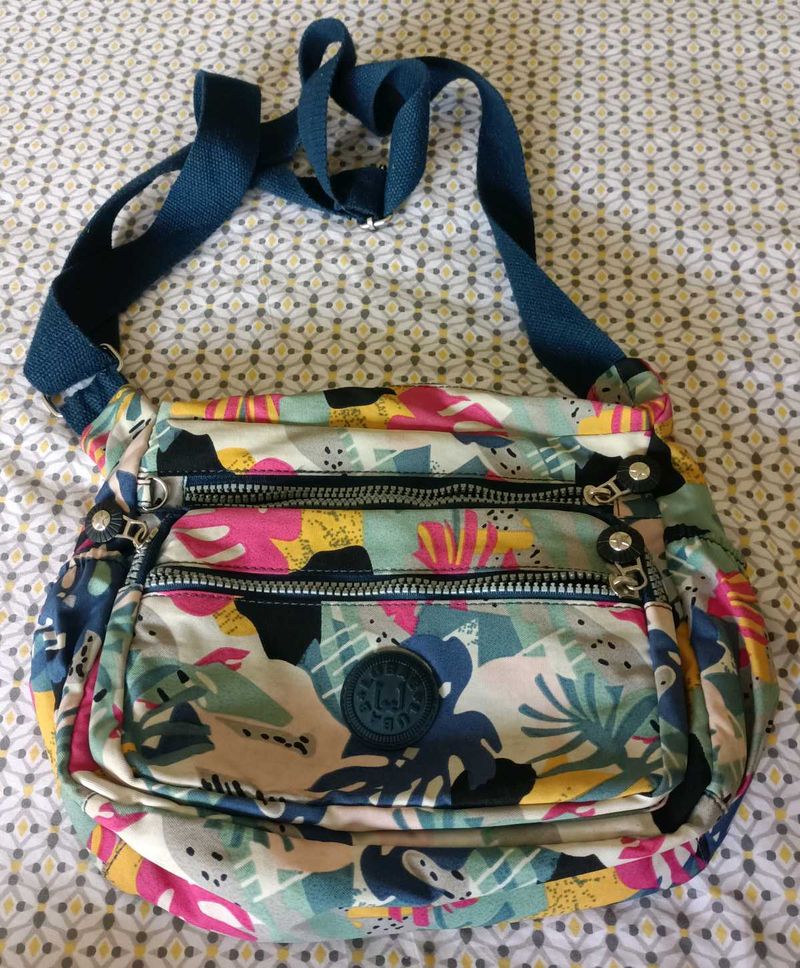Handbag