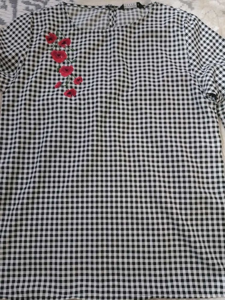 Gingham Floral Embroidered Top