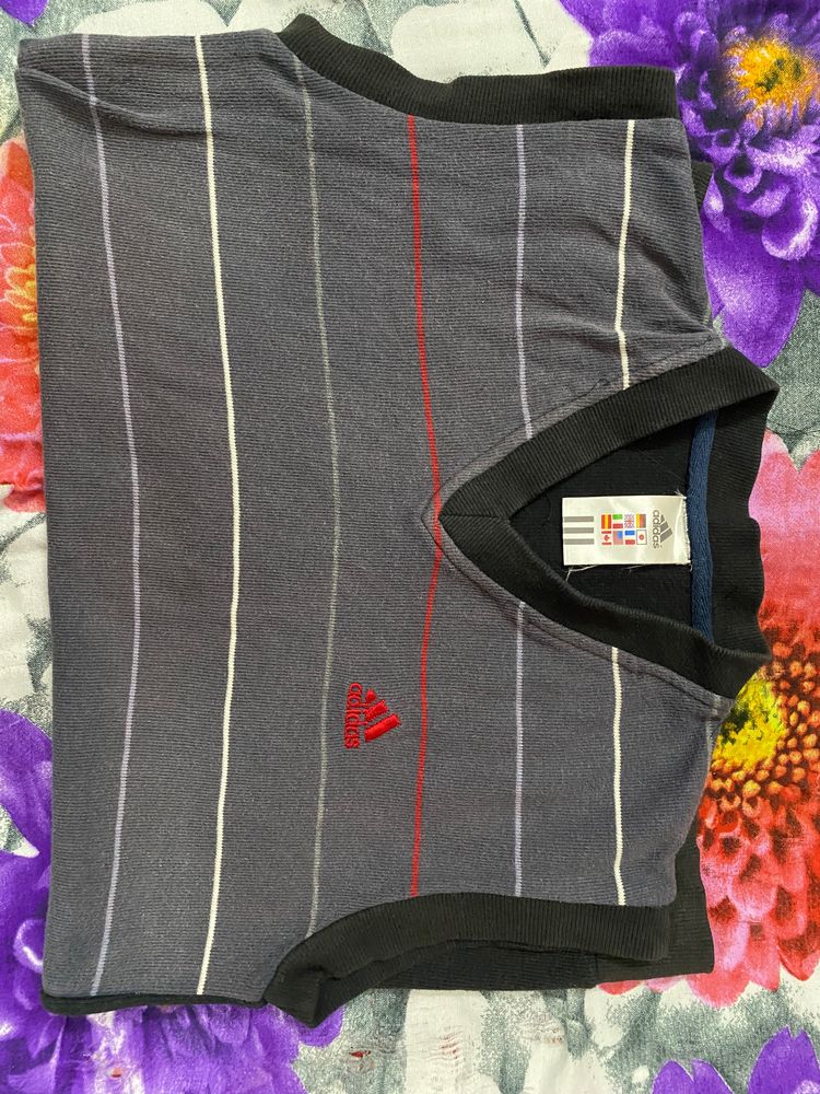 Men Half Sleeves Sweater