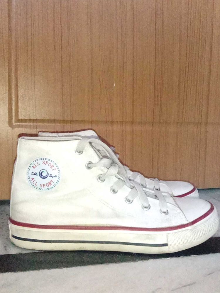 White Aesthetic Converse Shoes