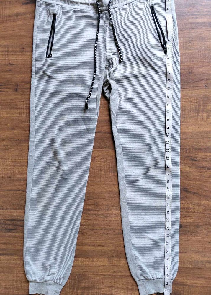 Men&#39;s Gray Striped Joggers