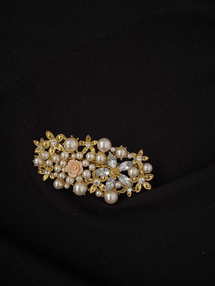 Floral Pearl Hair Clip