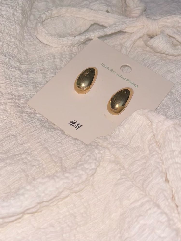 gold hoop earrings