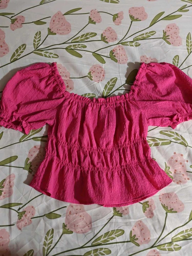 Off shoulder crop top