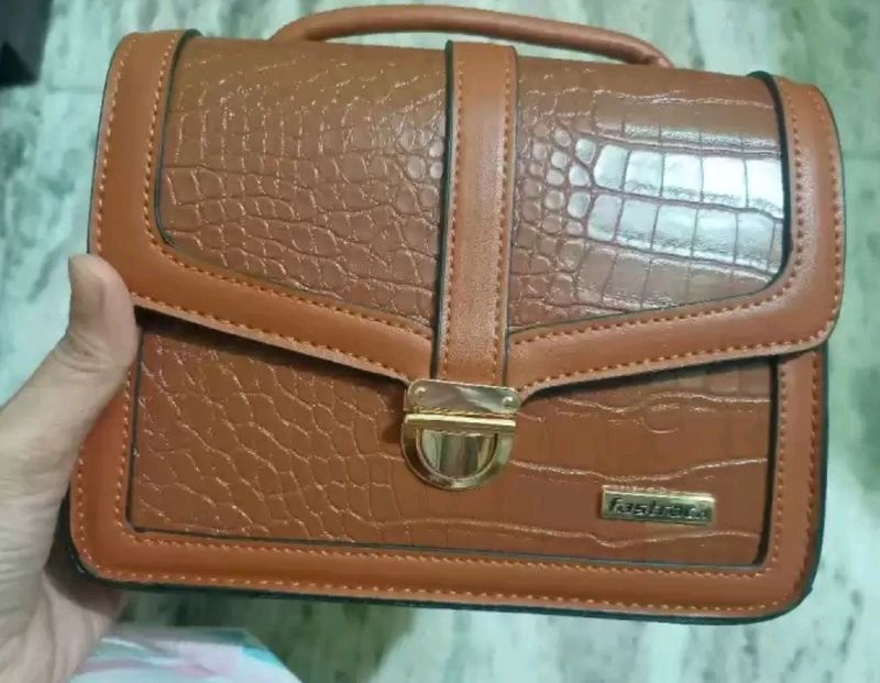 Fastrack Brown Sling Bag 😍🤎🤎