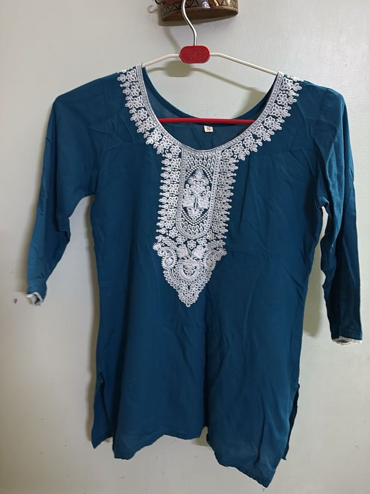 Elegant Embroidered Kurta