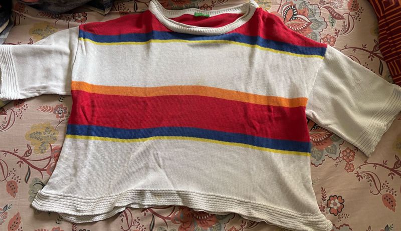 Sweatshirt
