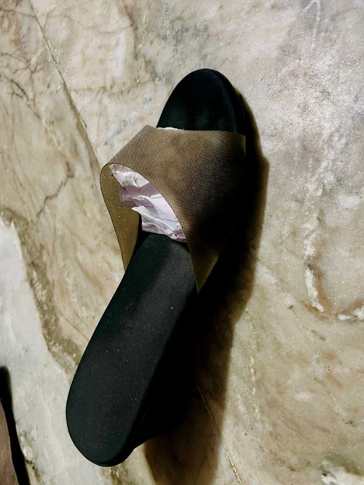 Stylish black velvet Slide Sandal