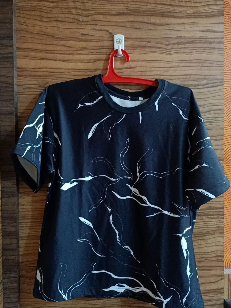 Black and white colour combination oversized t-shirt