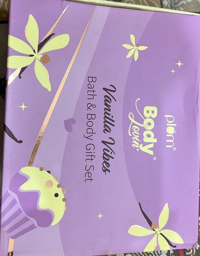 Plum BodyLovin' Vanilla Vibes Gift Set