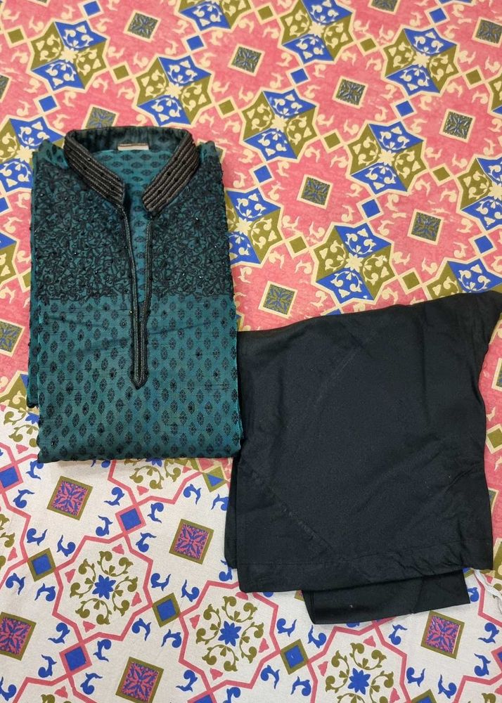 Embroidered Kurta Set (size 40)