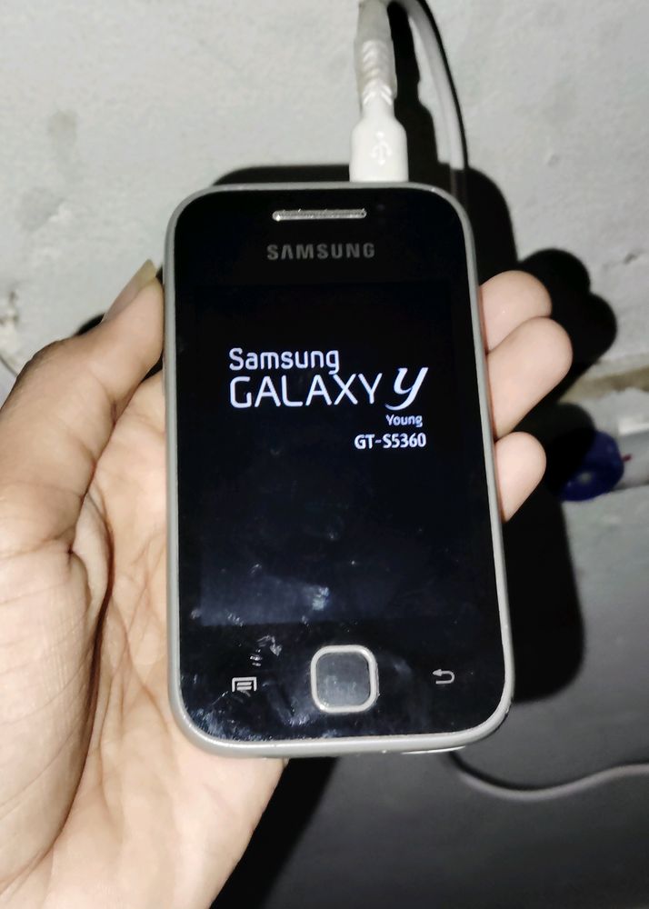 Samsung Galaxy Young GT-S5360