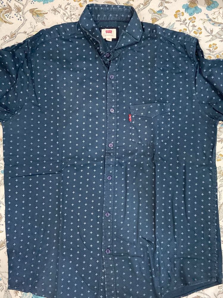 Levi&#39;s Blue Patterned Shirt