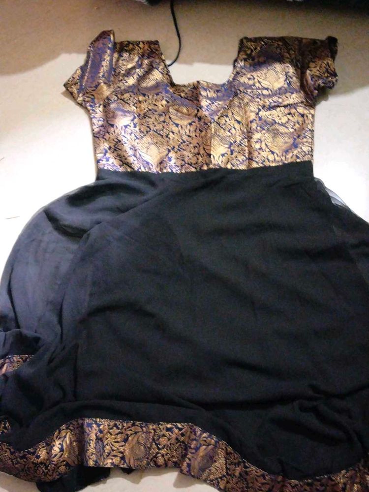 Elegant Black &amp; Gold Dress
