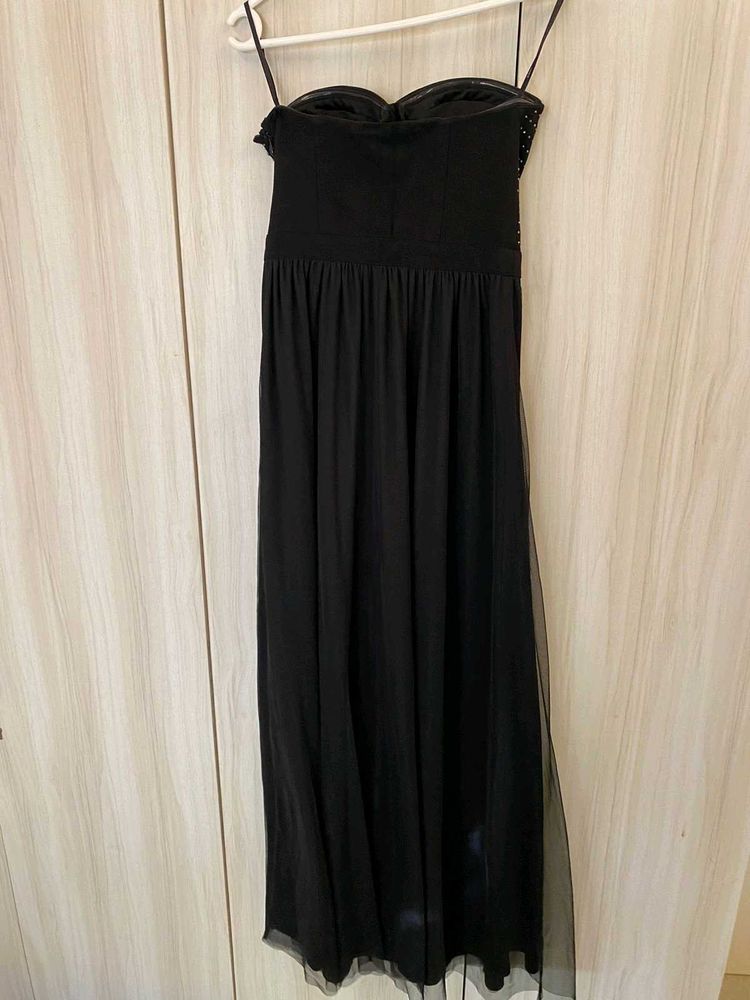 Elegant Black Maxi Dress