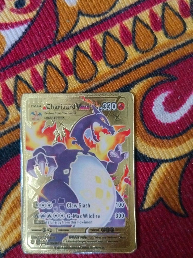 Charizard Vmax Gold Pokemon Card.