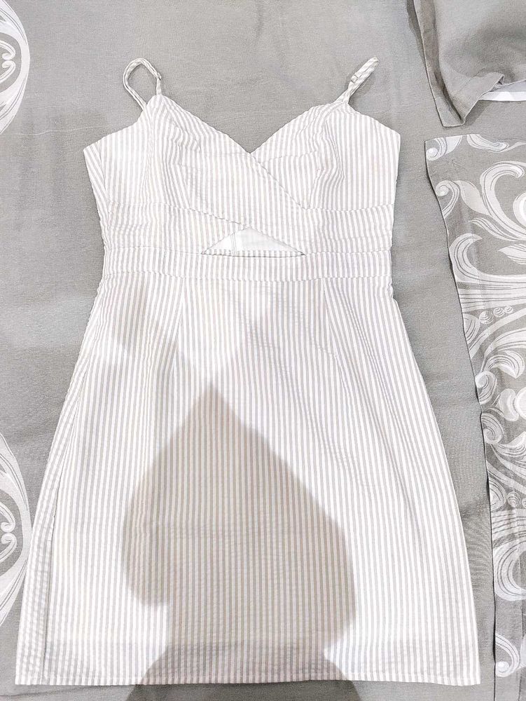 Cutout Mini Dress - Forever 21