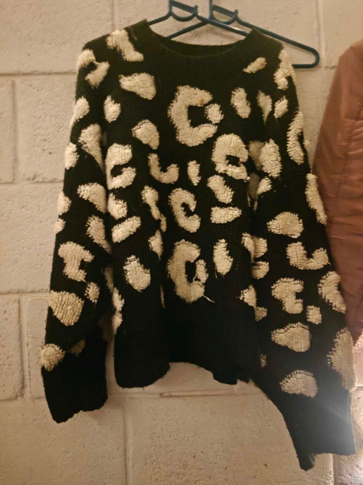Leopard Print Black Sweater