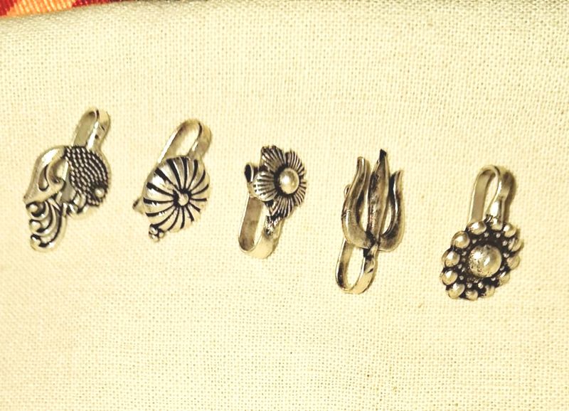 Nose Pins💓🎀combo Of Five.